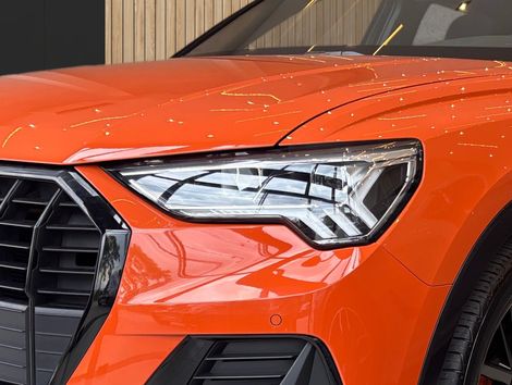 Audi Q3 Black Ed. 1.4 TFSI Flex/Black S-tron.