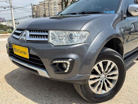 Mitsubishi Pajero HPE 3.2 4x4 T.I. Dies. 5p Aut.