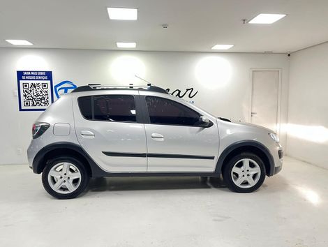 Renault SANDERO STEPWAY Flex 1.6 16V 5p