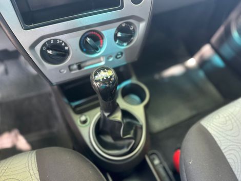 Ford Fiesta Sed. 1.6 8V Flex 4p