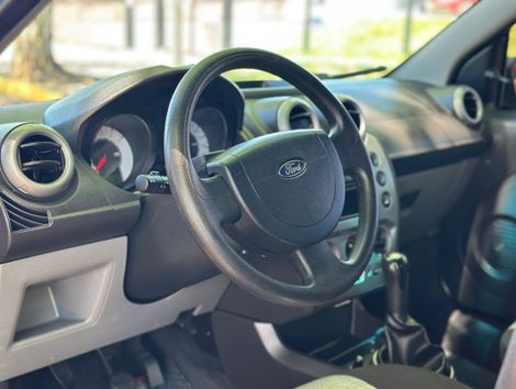 Ford Fiesta Sed. 1.6 8V Flex 4p