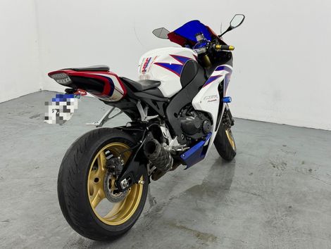 HONDA CBR 1000 RR Fireblade