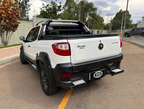 Fiat Strada Adv.1.8 16V LOCKER Dualo. Flex CD