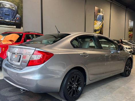 Honda Civic Sedan LXR 2.0 Flexone 16V Aut. 4p