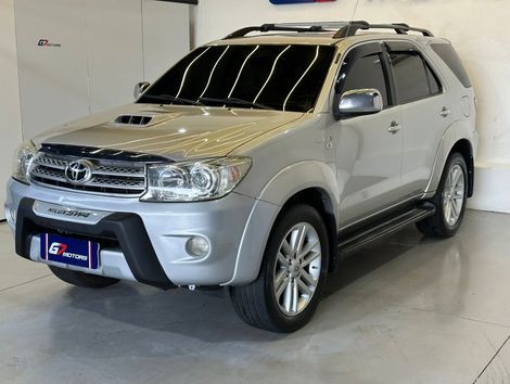 Toyota Hilux SW4 SRV 4x4 4.0 V6 24V Aut.