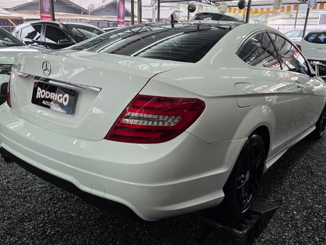 Mercedes C-180 CGI Coupe Sport 1.6 TB 16V Aut.