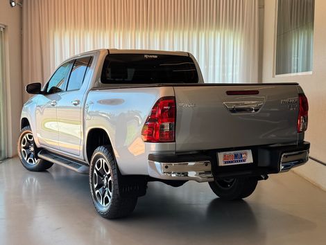 Toyota Hilux CD SRV 4x2 2.7 Flex 16V Aut.