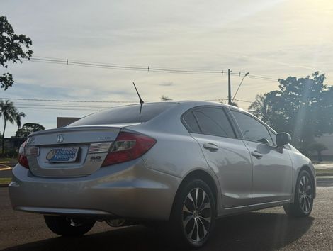 Honda Civic Sedan LXR 2.0 Flexone 16V Aut. 4p