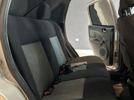 Ford Fiesta Sedan SE 1.6 16V Flex 4p