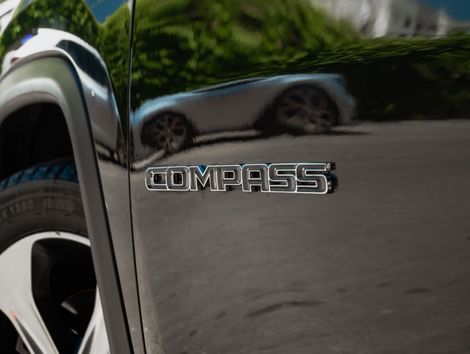 Jeep COMPASS LONGITUDE 2.0 4x2 Flex 16V Aut.