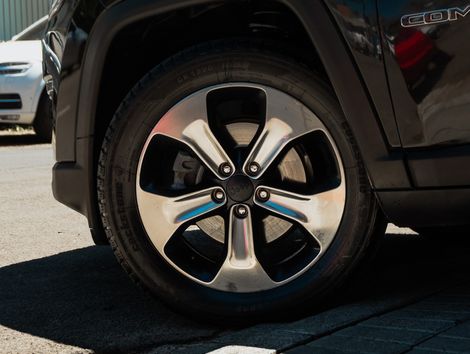 Jeep COMPASS LONGITUDE 2.0 4x2 Flex 16V Aut.