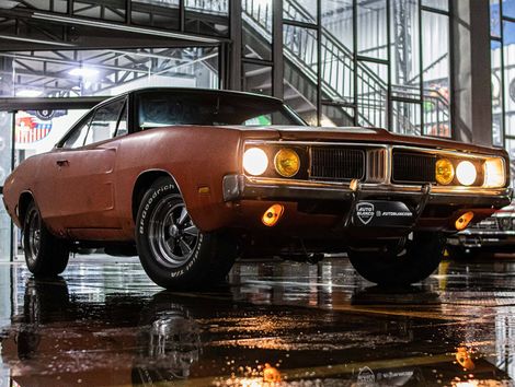 Dodge CHARGER