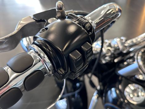 Harley FAT BOY FLSTF