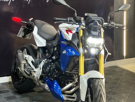 BMW F 900 R Sport Plus