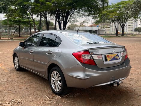 Honda Civic Sedan LXS 1.8/1.8 Flex 16V Mec. 4p