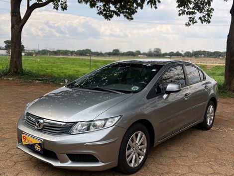 Honda Civic Sedan LXS 1.8/1.8 Flex 16V Mec. 4p
