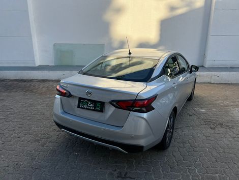 Nissan VERSA Advance 1.6 16V Flex Aut.