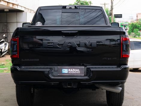 RAM 2500 LARAM. 6.7 NIGHT ED. TB CD 4x4 Die.