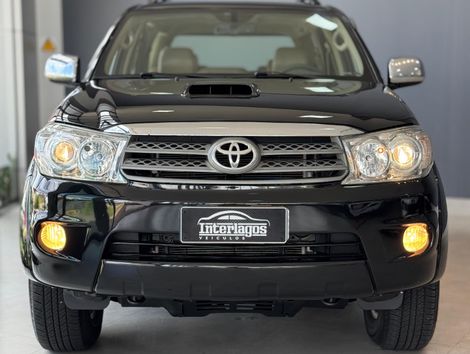 Toyota Hilux SW4 SRV D4-D 4x4 3.0 TDI Dies. Aut
