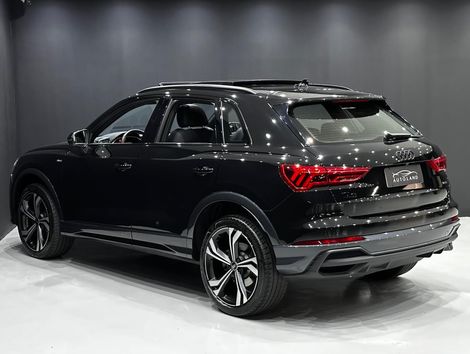 Audi Q3 Performance 2.0 TFSI Tiptr. Quattro