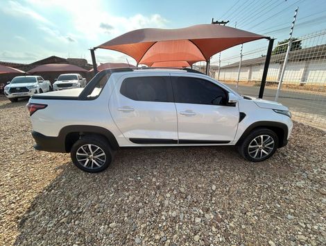 Fiat Strada Volcano 1.3 Flex 8V CD