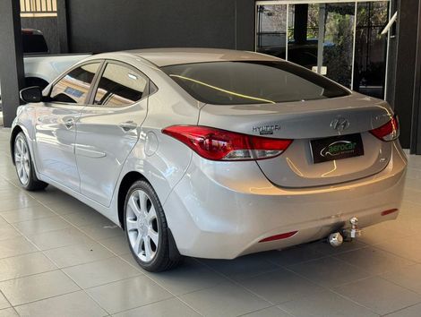 Hyundai Elantra GLS 1.8 16V Aut.