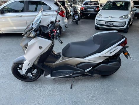 YAMAHA XMAX 250 CONNECTED 