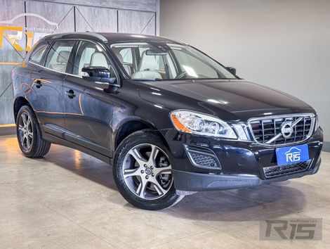 Volvo XC 60 T-8 MOMENTUM 2.0 (Híbrido)