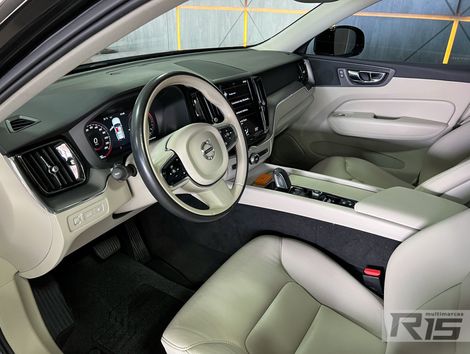 Volvo XC 60 T-8 MOMENTUM 2.0 (Híbrido)