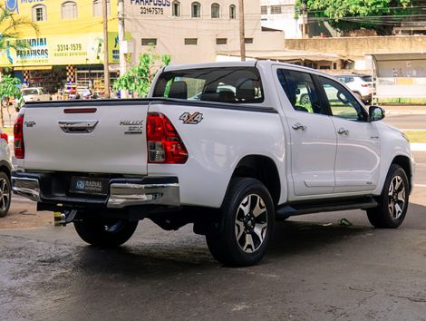 Toyota Hilux CD SRX 4x4 2.8 TDI 16V Diesel Aut.
