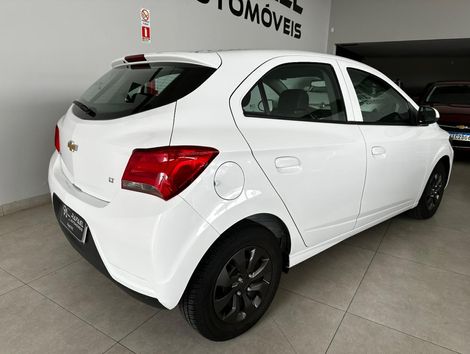 Chevrolet ONIX HATCH LT 1.0 8V FlexPower 5p Mec.