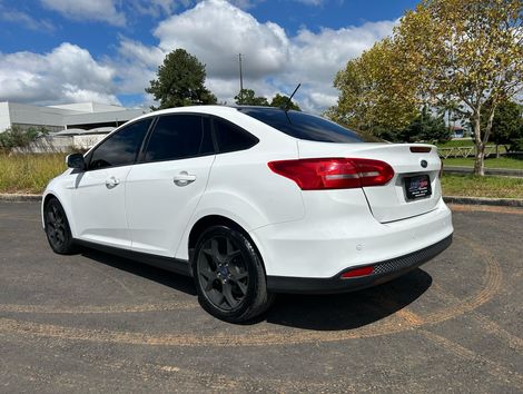 Ford Focus 2.0 16V/SE/SE Plus Flex 5p Aut.