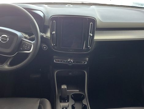 Volvo XC 40 T-5 MOMENTUM 2.0 252cv AWD