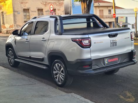 Fiat Strada Volcano 1.3 Flex 8V CD