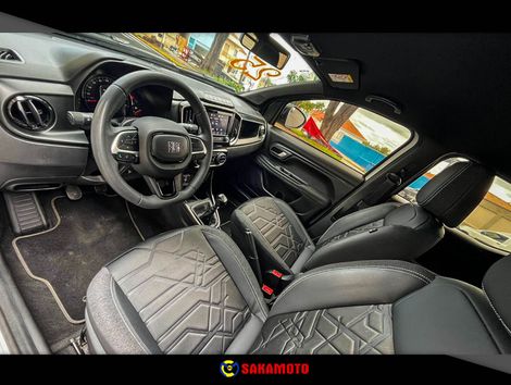 Fiat Strada Volcano 1.3 Flex 8V CD