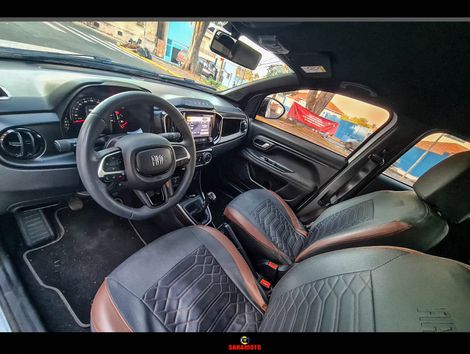 Fiat Strada Volcano 1.3 Flex 8V CD