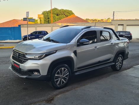 Fiat Strada Volcano 1.3 Flex 8V CD