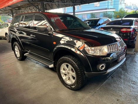 Mitsubishi Pajero DAKAR 3.2 4x4 T.I. Dies. 5p Aut.