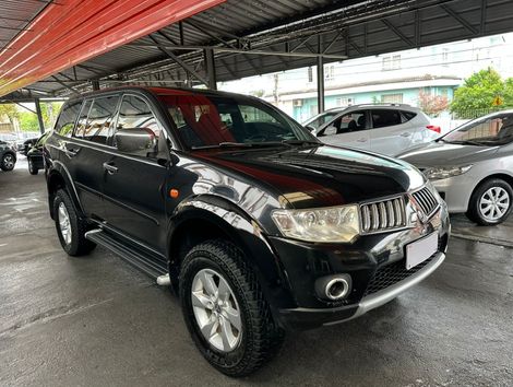 Mitsubishi Pajero DAKAR 3.2 4x4 T.I. Dies. 5p Aut.