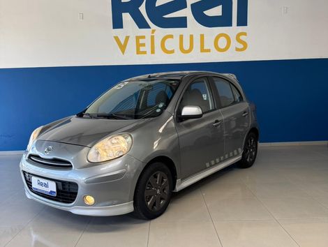 Nissan MARCH SR 1.6 16V Flex Fuel 5p