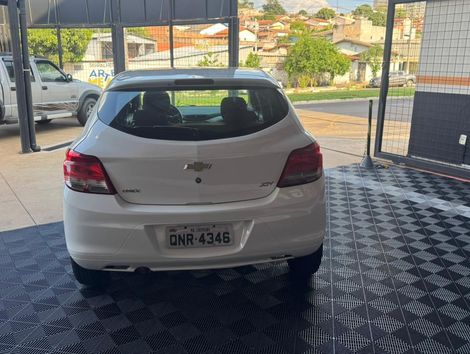 Chevrolet ONIX HATCH Joy 1.0 8V Flex 5p Mec.