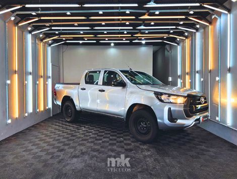 Toyota Hilux CD 4x4 2.8 Diesel Mec.