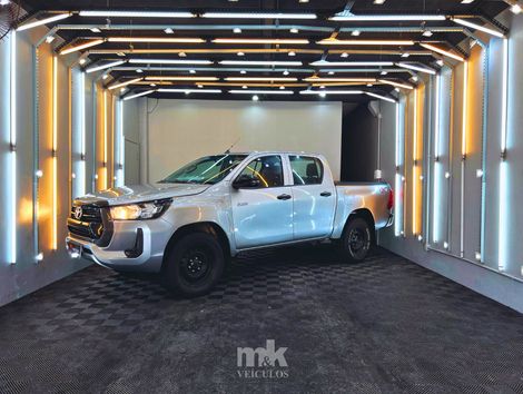Toyota Hilux CD 4x4 2.8 Diesel Mec.
