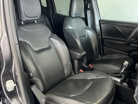 Jeep Renegade Long. T270 1.3 TB 4x2 Flex Aut.