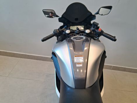 YAMAHA YZF R-15 155 ABS