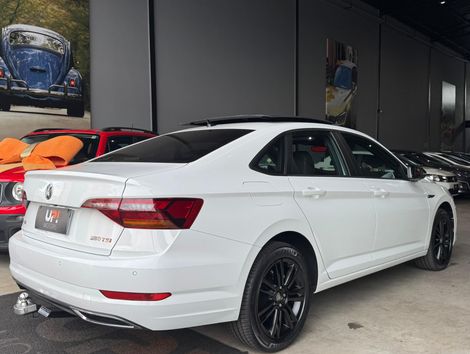 VolksWagen JETTA R-Line 250 TSI 1.4 Flex 16V Aut.