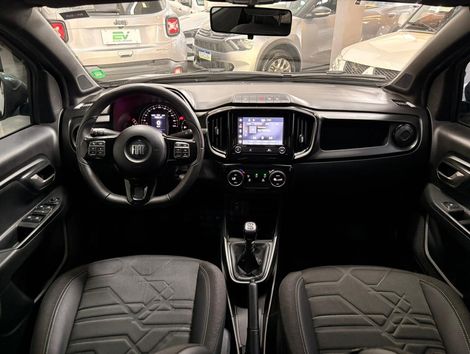 Fiat Strada Volcano 1.3 Flex 8V CD