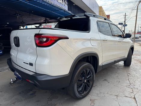 Fiat Toro Volcano 1.3 T270 4x2 Flex Aut.