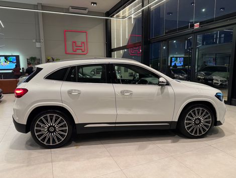 Mercedes GLA 200 AMG Line 1.3 16V TB Aut.(Híb.)