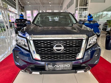 Nissan Frontier XE CD 4x4 2.3 Bi-TB Diesel Aut.